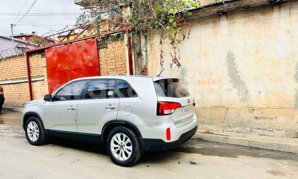 Buy Used Kia Sorento Other Car in Antananarivo in Analamanga Buy Used Kia Sorento Other Car in Antananarivo in Analamanga