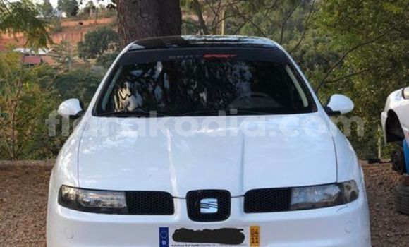 Buy Used Toyota 2000GT Other Car in Antananarivo in Analamanga Buy Used Toyota 2000GT Other Car in Antananarivo in Analamanga