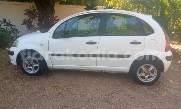 Buy Used Citroen C3 White Car in Mahajanga in Boeny Buy Used Citroen C3 White Car in Mahajanga in Boeny