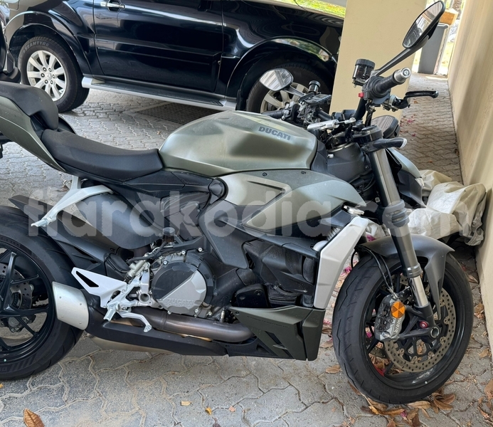 Big with watermark ducati streetfighter haute matsiatra ambalavao 7981