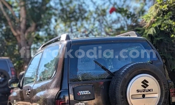 Hividy Renault 18 Hafa Car in Antananarivo in Analamanga Hividy Renault 18 Hafa Car in Antananarivo in Analamanga