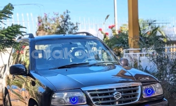 Hividy Renault 18 Hafa Car in Antananarivo in Analamanga Hividy Renault 18 Hafa Car in Antananarivo in Analamanga