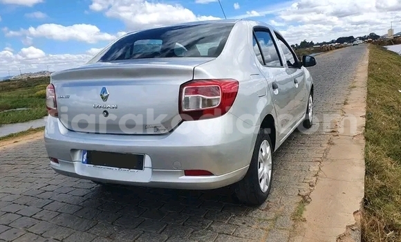 Hividy Renault Logan Hafa Car in Antananarivo in Analamanga Hividy Renault Logan Hafa Car in Antananarivo in Analamanga