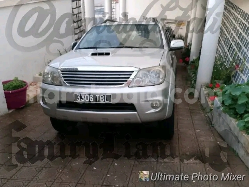 Big with watermark toyota fortuner sofia analalava 7999