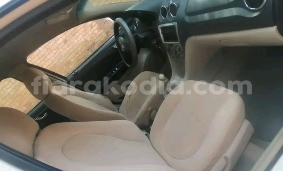 Buy Used JAC J6 (Heyue RS) White Car in Antananarivo in Analamanga Buy Used JAC J6 (Heyue RS) White Car in Antananarivo in Analamanga