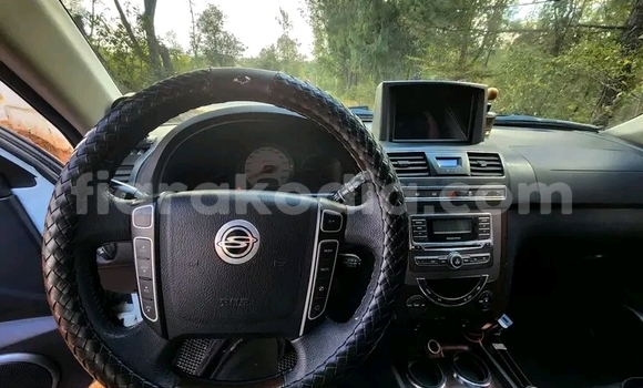 Hividy Toyota Fortuner fotsy Car in Antananarivo in Analamanga Hividy Toyota Fortuner fotsy Car in Antananarivo in Analamanga