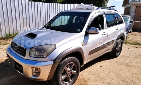 Hividy Toyota RAV4 Hafa Car in Ankazoabo in Atsimo-Andrefana Hividy Toyota RAV4 Hafa Car in Ankazoabo in Atsimo-Andrefana