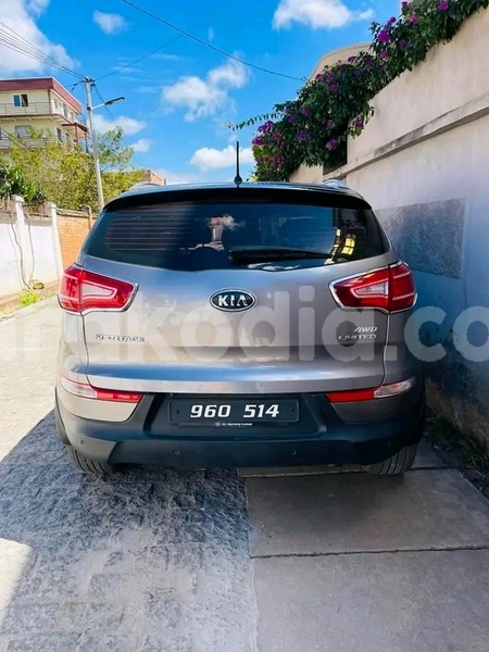 Big with watermark kia sportage analamanga antananarivo 8014