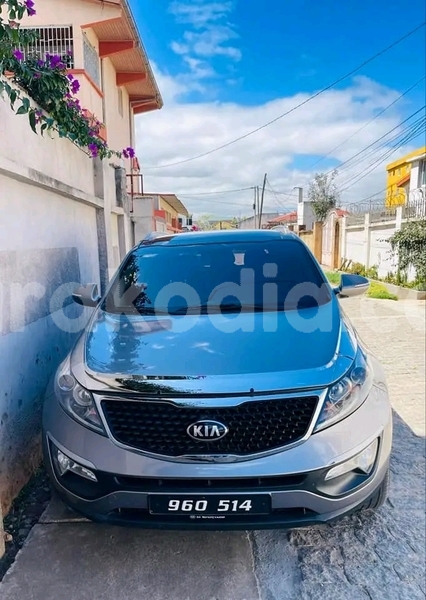 Big with watermark kia sportage analamanga antananarivo 8014