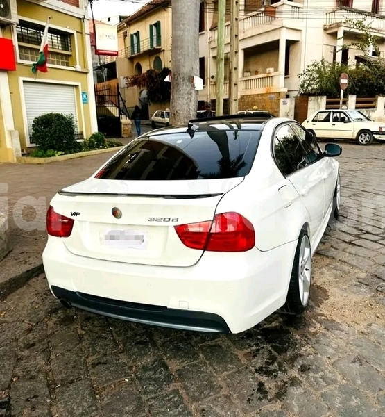 Big with watermark bmw 4er analamanga antananarivo 8016