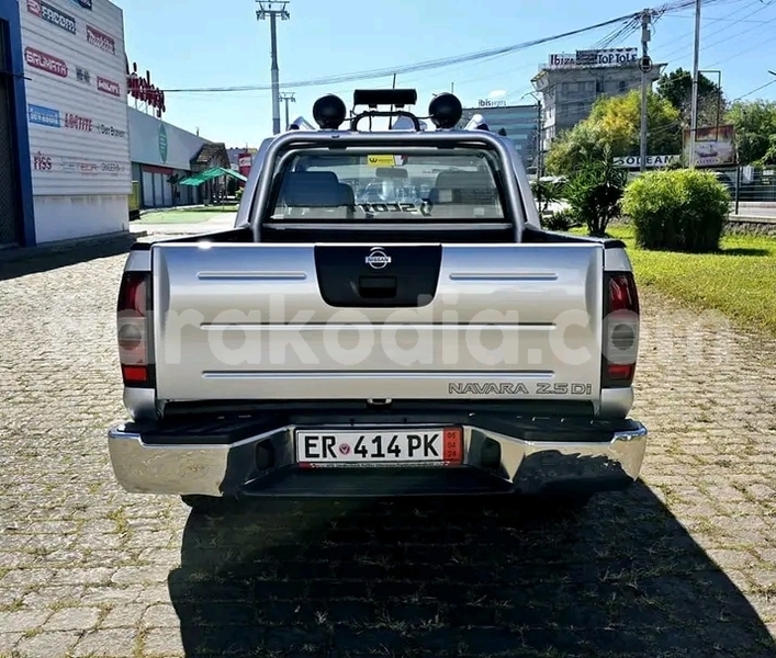 Big with watermark nissan navara analamanga antananarivo 8017