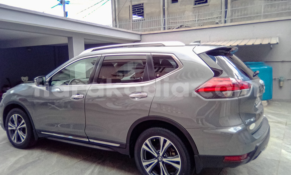Acheter Occasion Voiture Nissan X–Trail Gris à Antananarivo, Analamanga Acheter Occasion Voiture Nissan X–Trail Gris à Antananarivo, Analamanga