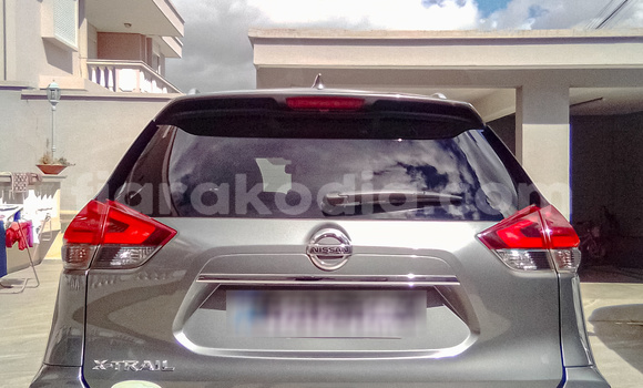 Acheter Occasion Voiture Nissan X–Trail Gris à Antananarivo, Analamanga Acheter Occasion Voiture Nissan X–Trail Gris à Antananarivo, Analamanga