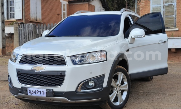 Acheter Import Voiture Chevrolet Captiva Blanc à Antananarivo, Analamanga Acheter Import Voiture Chevrolet Captiva Blanc à Antananarivo, Analamanga