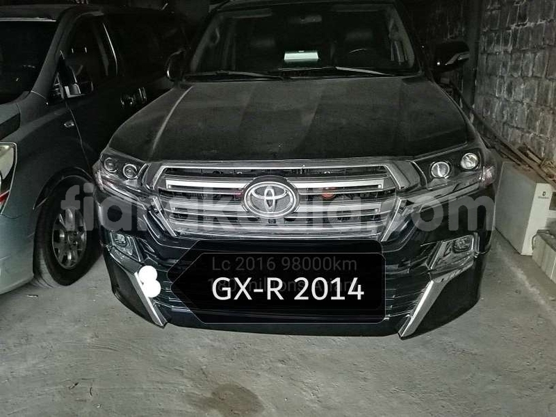 Big with watermark toyota land cruiser analamanga antananarivo 8063