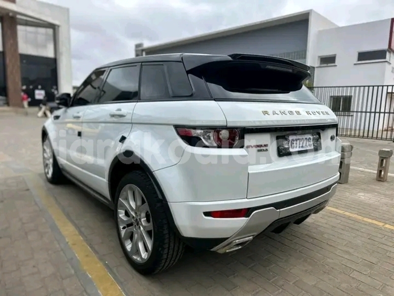 Big with watermark range rover evoque melaky ambatomainty 8065