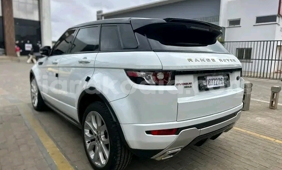 Buy Used Range Rover Evoque White Car in Ambatomainty in Melaky Buy Used Range Rover Evoque White Car in Ambatomainty in Melaky