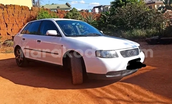 Buy Used Audi A3 White Car in Ambatondrazaka in Alaotra-Mangoro Buy Used Audi A3 White Car in Ambatondrazaka in Alaotra-Mangoro