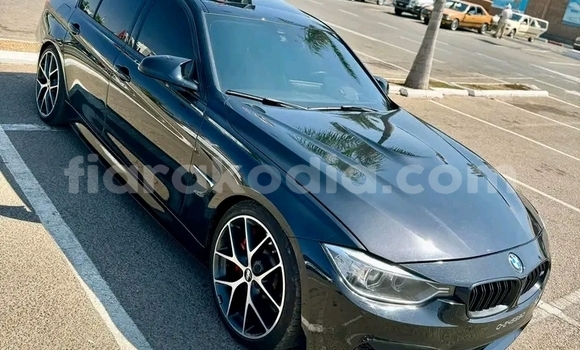 Acheter Occasion Voiture BMW 2-Series Noir à Antananarivo, Analamanga Acheter Occasion Voiture BMW 2-Series Noir à Antananarivo, Analamanga