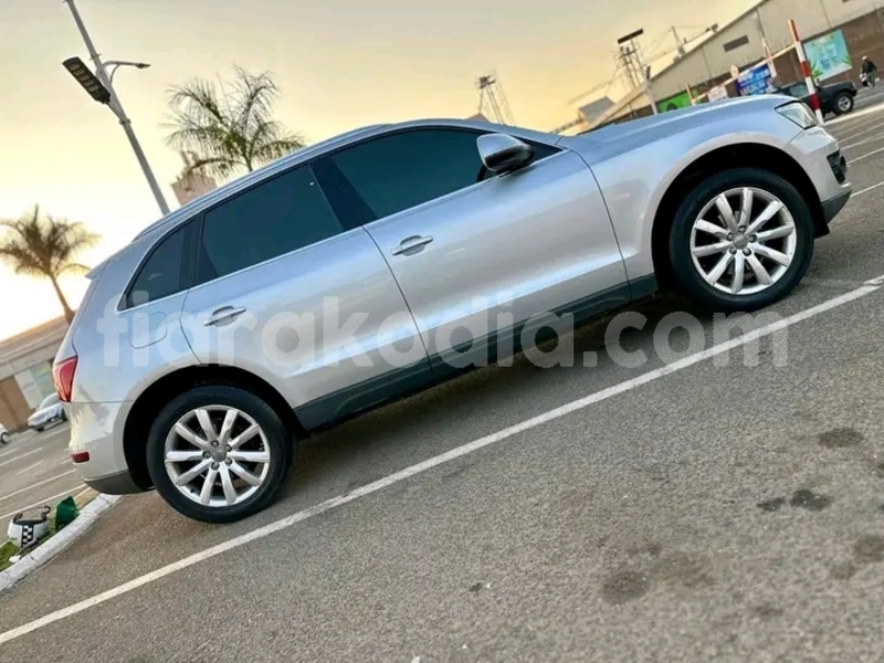 Big with watermark audi q5 alaotra mangoro ambatondrazaka 8073