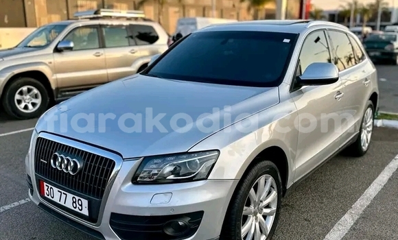 Acheter Occasion Voiture Audi Q5 Beige à Ambatondrazaka, Alaotra-Mangoro Acheter Occasion Voiture Audi Q5 Beige à Ambatondrazaka, Alaotra-Mangoro