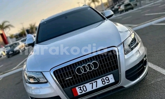 Acheter Occasion Voiture Audi Q5 Beige à Ambatondrazaka, Alaotra-Mangoro Acheter Occasion Voiture Audi Q5 Beige à Ambatondrazaka, Alaotra-Mangoro