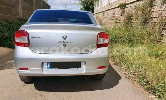 Acheter Occasion Voiture Renault Logan Autre à Ambatondrazaka, Alaotra-Mangoro Acheter Occasion Voiture Renault Logan Autre à Ambatondrazaka, Alaotra-Mangoro