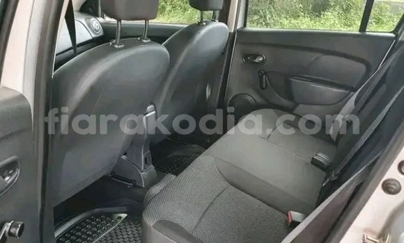 Acheter Occasion Voiture Renault Logan Autre à Ambatondrazaka, Alaotra-Mangoro Acheter Occasion Voiture Renault Logan Autre à Ambatondrazaka, Alaotra-Mangoro