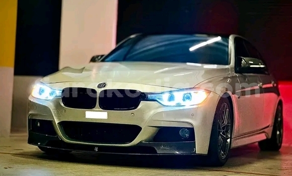 Acheter Occasion Voiture BMW 2-Series Autre à Ambatomainty , Melaky Acheter Occasion Voiture BMW 2-Series Autre à Ambatomainty , Melaky