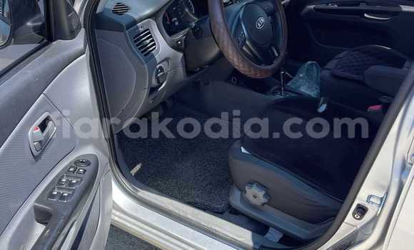 Acheter Occasion Voiture Kia Sportage Autre à Ambatondrazaka, Alaotra-Mangoro Acheter Occasion Voiture Kia Sportage Autre à Ambatondrazaka, Alaotra-Mangoro
