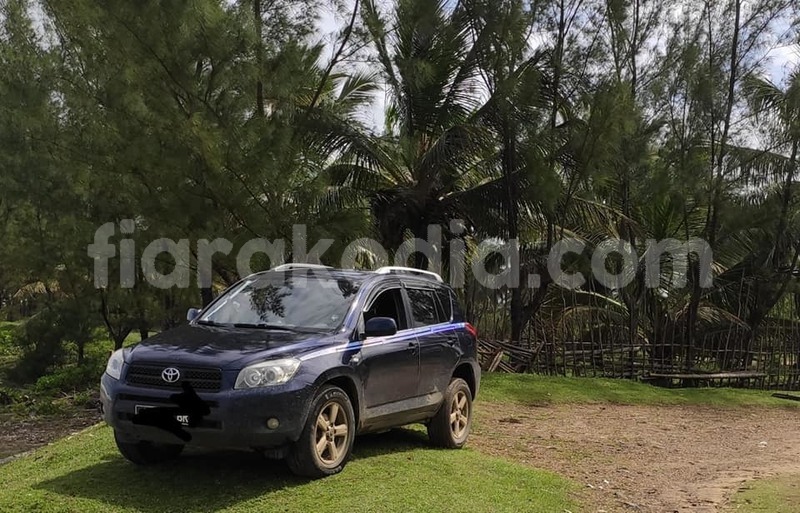 Big with watermark toyota rav4 diana ambanja 8086