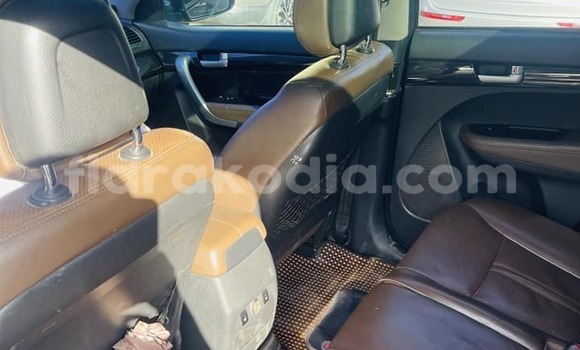 Buy Used Kia Sorento Black Car in Ambatoboeny (Ambato Boeny) in Boeny Buy Used Kia Sorento Black Car in Ambatoboeny (Ambato Boeny) in Boeny