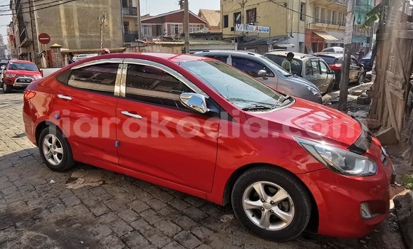 Acheter Occasion Voiture Hyundai Accent Rouge à Ambato Boina, Mahajanga Acheter Occasion Voiture Hyundai Accent Rouge à Ambato Boina, Mahajanga