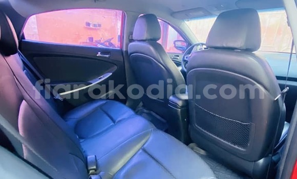 Acheter Occasion Voiture Hyundai Accent Rouge à Ambato Boina, Mahajanga Acheter Occasion Voiture Hyundai Accent Rouge à Ambato Boina, Mahajanga