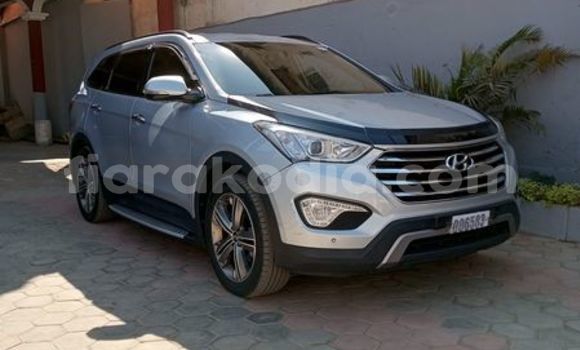 Acheter Occasion Voiture Hyundai Maxcruz Autre à Antananarivo, Analamanga Acheter Occasion Voiture Hyundai Maxcruz Autre à Antananarivo, Analamanga