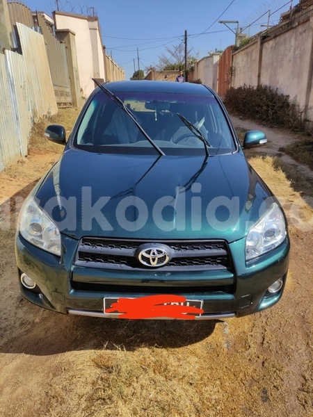 Big with watermark toyota rav4 analamanga antananarivo 8110