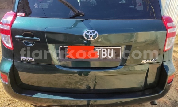 Acheter Occasion Voiture Toyota RAV4 Vert à Antananarivo, Analamanga Acheter Occasion Voiture Toyota RAV4 Vert à Antananarivo, Analamanga