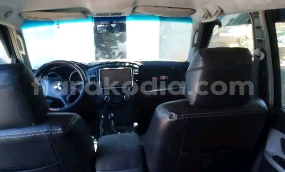 Acheter Occasion Voiture Mitsubishi Pajero Noir à Ambatolampy, Vakinankaratra Acheter Occasion Voiture Mitsubishi Pajero Noir à Ambatolampy, Vakinankaratra