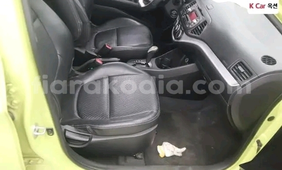 Buy Used Kia Morning Green Car in Ambohimahasoa in High Matsiatra Buy Used Kia Morning Green Car in Ambohimahasoa in High Matsiatra