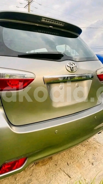 Big with watermark toyota vitz melaky ambatomainty 8115