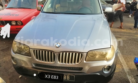 Acheter Occasion Voiture BMW X3 Gris à Antananarivo, Analamanga Acheter Occasion Voiture BMW X3 Gris à Antananarivo, Analamanga