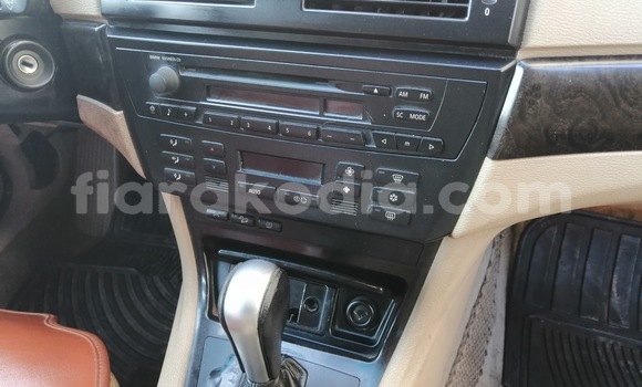 Acheter Occasion Voiture BMW X3 Gris à Antananarivo, Analamanga Acheter Occasion Voiture BMW X3 Gris à Antananarivo, Analamanga