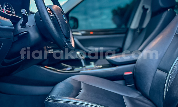 Acheter Occasion Voiture BMW X3 Noir à Antananarivo, Analamanga Acheter Occasion Voiture BMW X3 Noir à Antananarivo, Analamanga