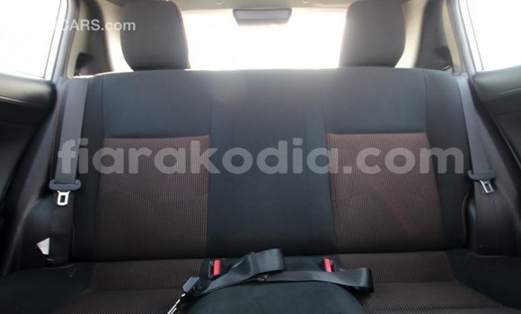 Hividy Toyota Yaris fotsy Car in Import - Dubai in Diana Hividy Toyota Yaris fotsy Car in Import - Dubai in Diana