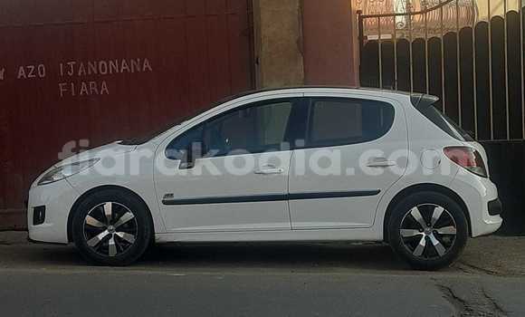 Acheter Occasion Voiture Peugeot 207 Autre à Antananarivo, Analamanga Acheter Occasion Voiture Peugeot 207 Autre à Antananarivo, Analamanga