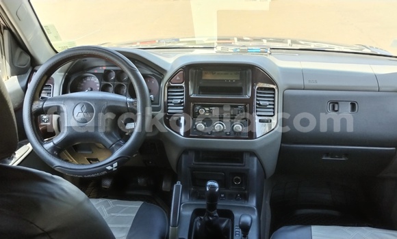 Acheter Occasion Voiture Mitsubishi Pajero Bleu à Antsiranana, Diana Acheter Occasion Voiture Mitsubishi Pajero Bleu à Antsiranana, Diana