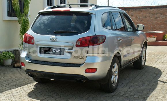 Acheter Occasion Voiture Hyundai Santa Fe Gris à Antananarivo, Analamanga Acheter Occasion Voiture Hyundai Santa Fe Gris à Antananarivo, Analamanga