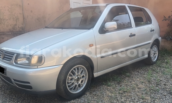 Buy Used Volkswagen Polo Silver Car in Antananarivo in Analamanga Buy Used Volkswagen Polo Silver Car in Antananarivo in Analamanga