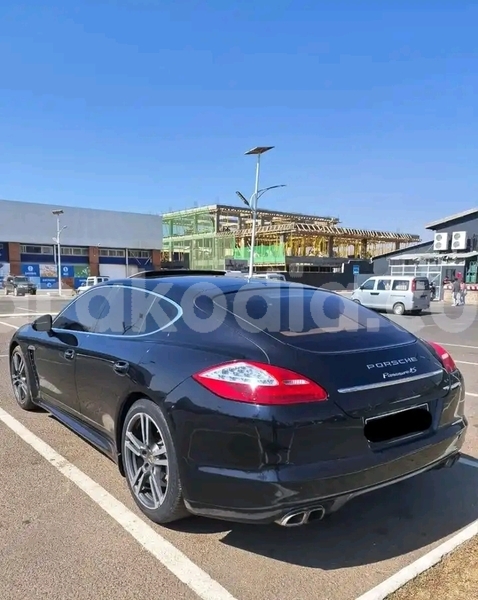 Big with watermark porsche panamera analamanga antananarivo 8134