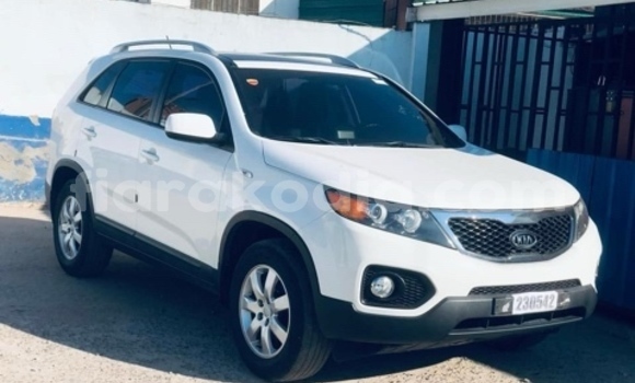 Acheter Occasion Voiture Kia Sorento Blanc à Antananarivo, Analamanga Acheter Occasion Voiture Kia Sorento Blanc à Antananarivo, Analamanga